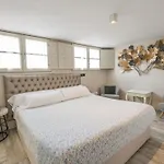 Akla Con Jacuzzi Santillana 3* 산틸라나델마르