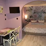 호텔 Akla Con Jacuzzi Santillana 3*
