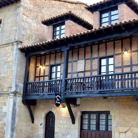 Akla Con Jacuzzi Santillana 3* Santillana del Mar