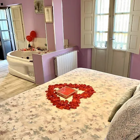 Akla Con Jacuzzi Santillana