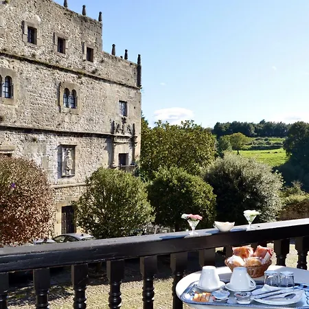 Akla Con Jacuzzi Santillana Santillana del Mar