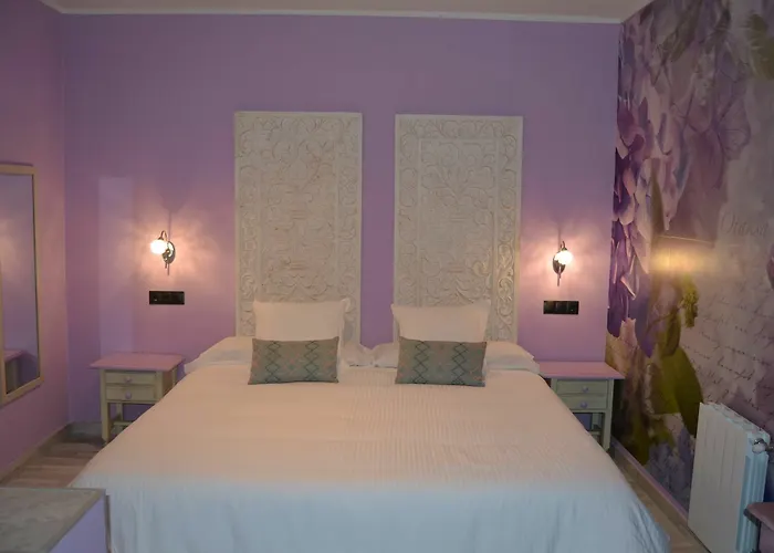 Akla Con Jacuzzi Santillana 3* Сантильяна-дель-Мар