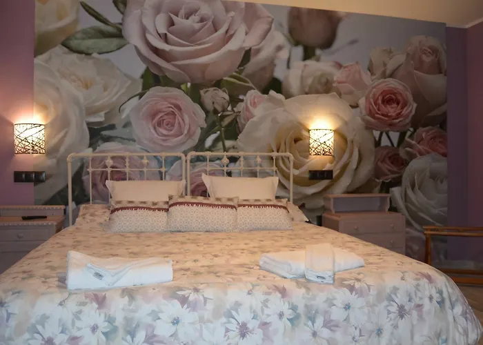 Akla Con Jacuzzi Santillana Отель 3*