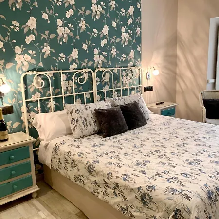 Akla Con Jacuzzi Santillana ホテル 3*