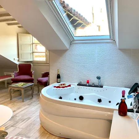 Szálloda Akla Con Jacuzzi Santillana