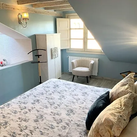 Akla Con Jacuzzi Santillana