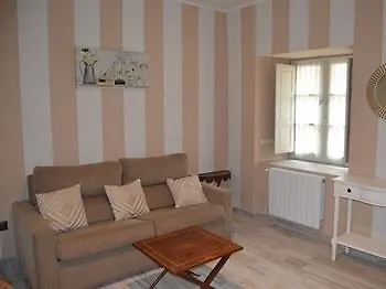 酒店 Akla Con Jacuzzi Santillana 3*