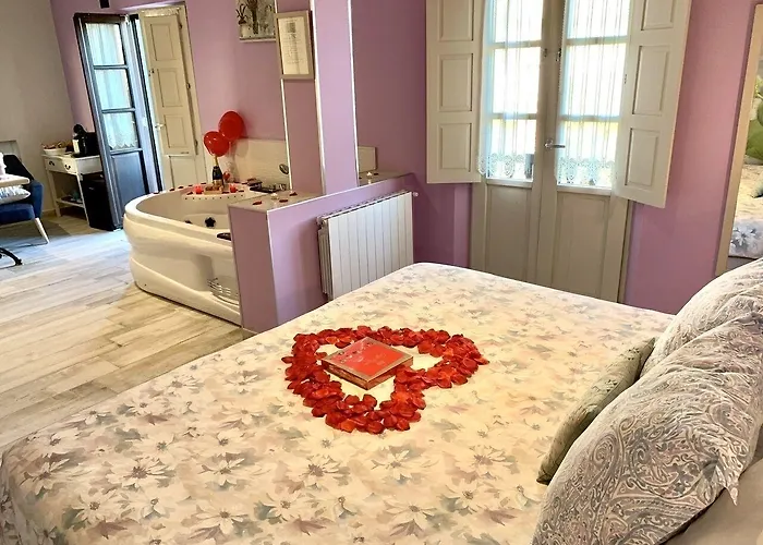 Akla Con Jacuzzi Santillana