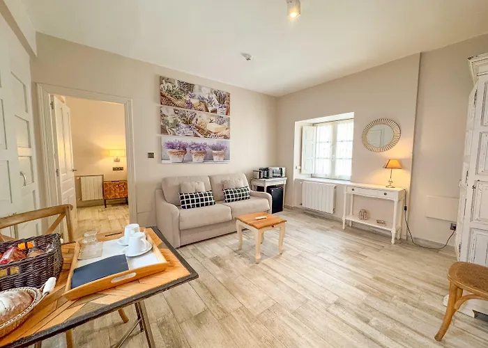 Akla Con Jacuzzi Santillana Santillana del Mar