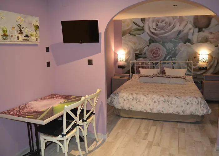 Hotel Akla Con Jacuzzi Santillana 3*